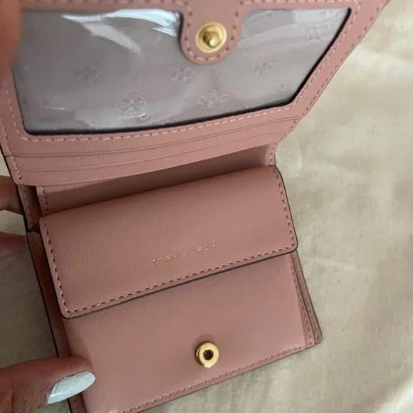 New Tory Burch Blake embossed crocodiles wallet - Picture 4 of 6